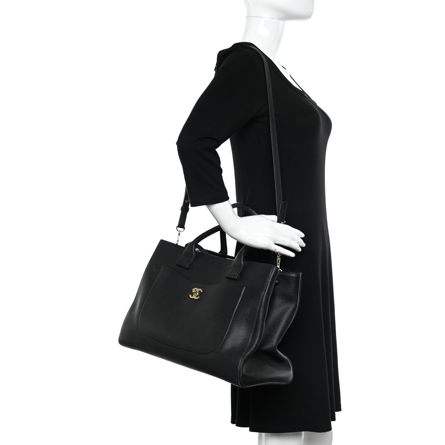 Chanel Grained Calfskin Medium Neo Executive Shopper Tote Black 2 of 15