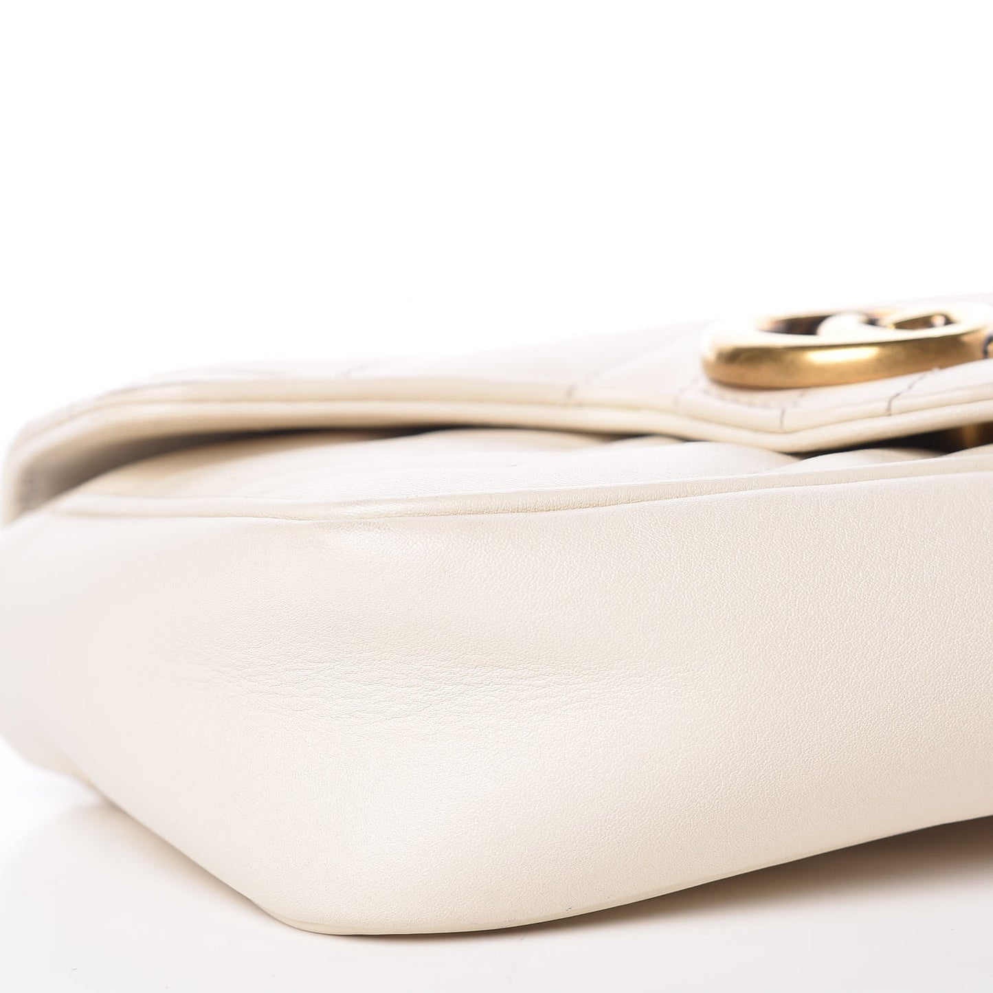 Calfskin Matelasse Super Mini GG Marmont Shoulder Bag White