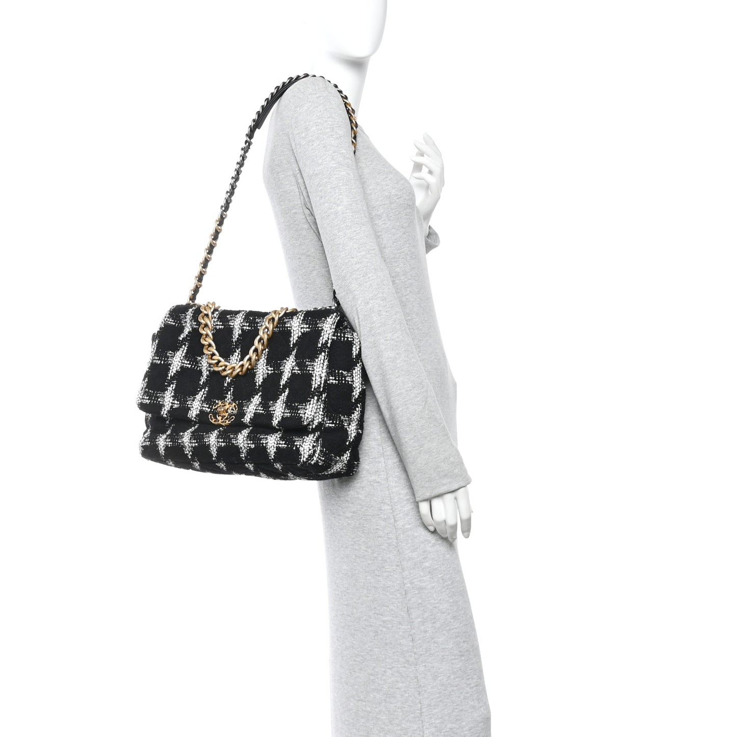 Tweed Quilted Maxi Chanel 19 Flap Black White
