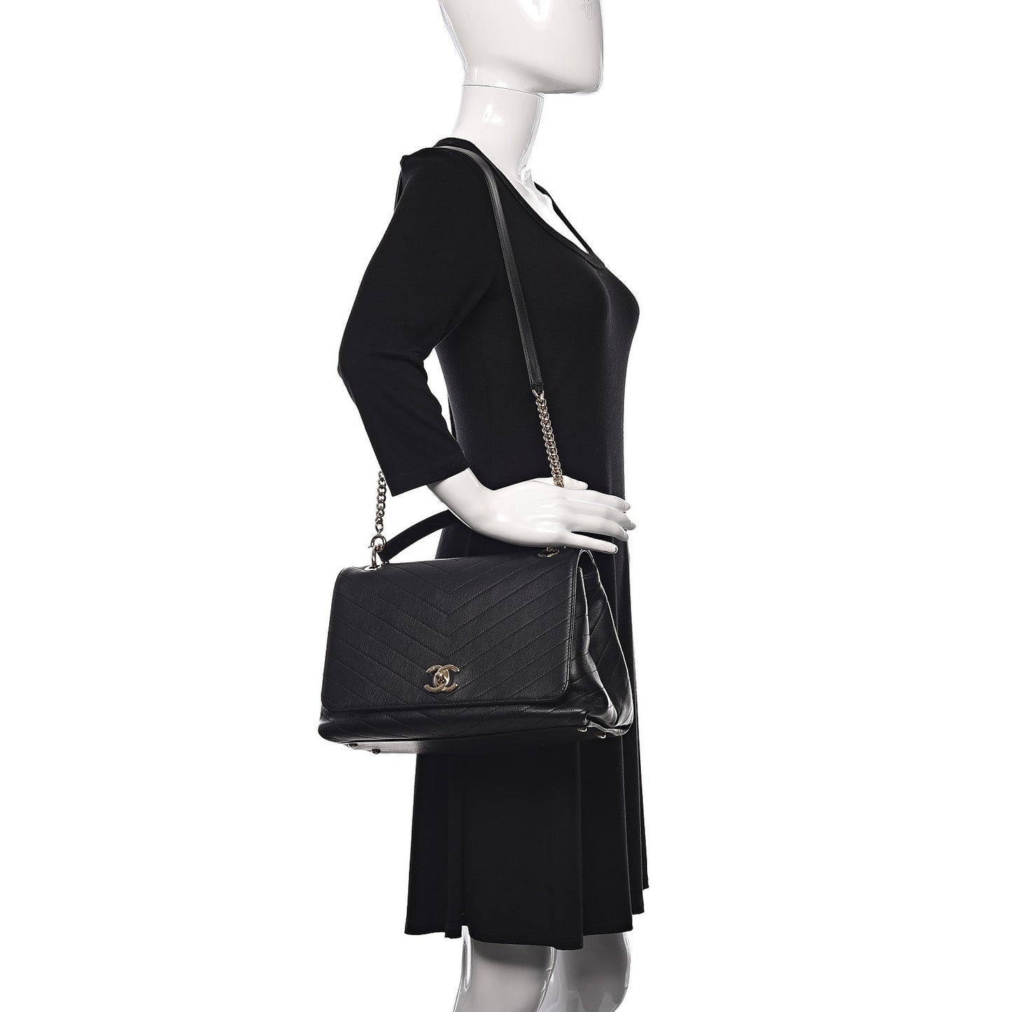 Grained Calfskin Chevron Stitched Medium Chic Top Handle Flap Black