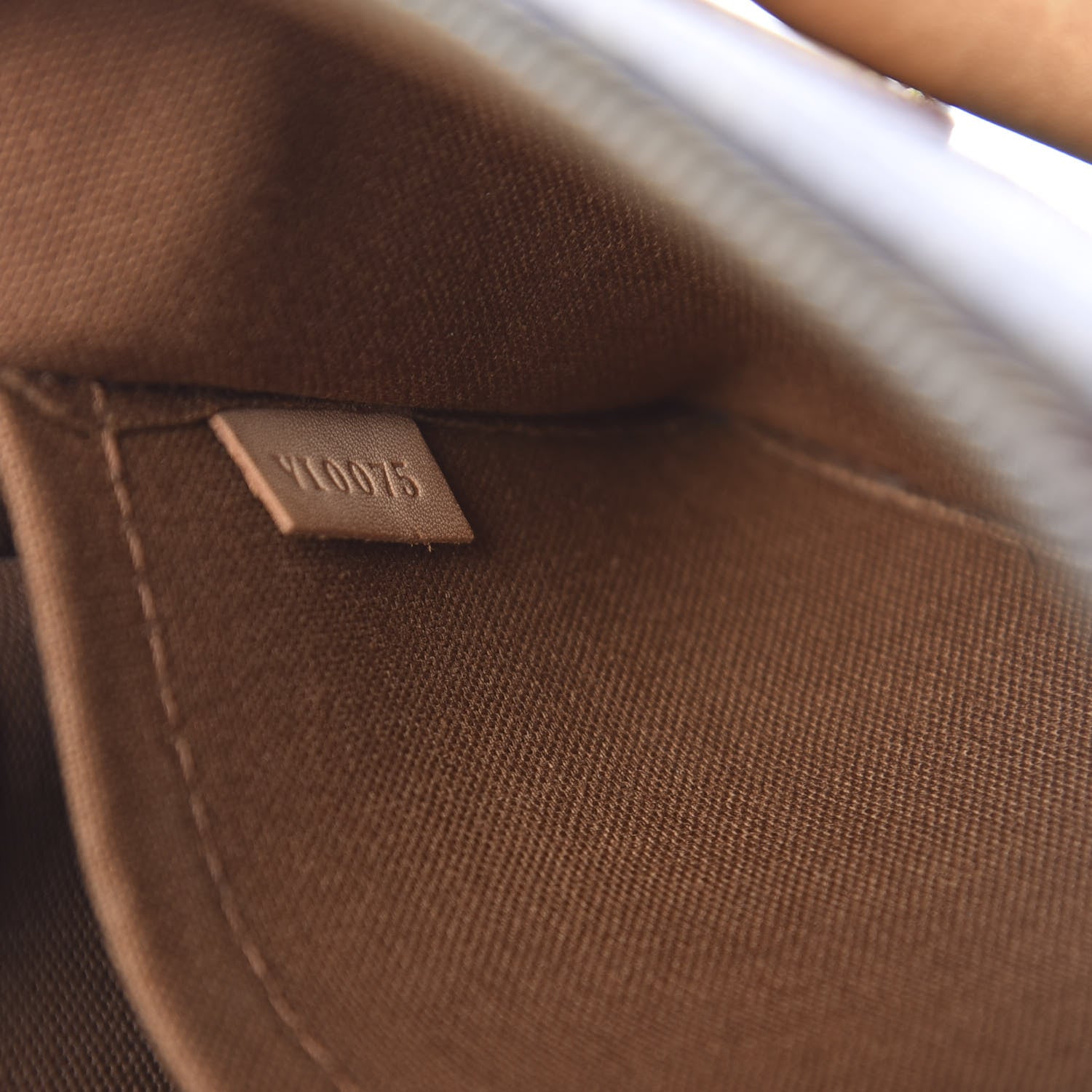 Louis Vuitton Monogram Popincourt 7 of 11