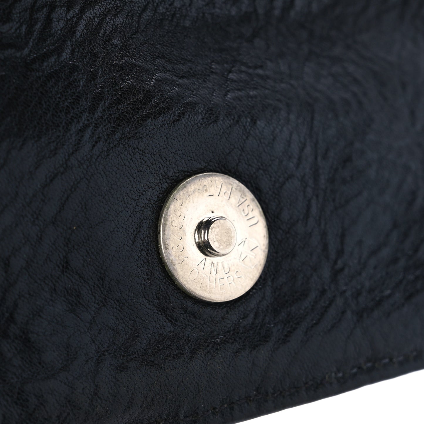Lambskin Cross Snap Wave 4 Tri Fold Wallet Black
