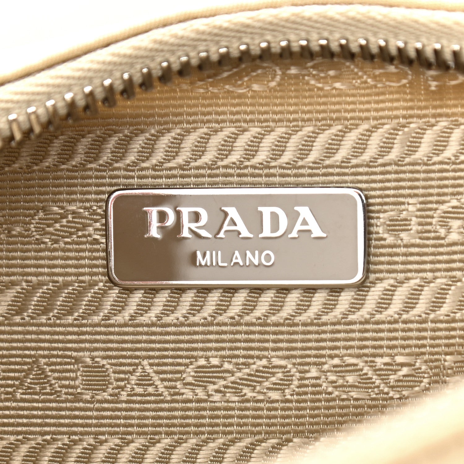 Prada Re-Nylon Saffiano Re-Edition 2005 Shoulder Bag Deserto 5 of 9