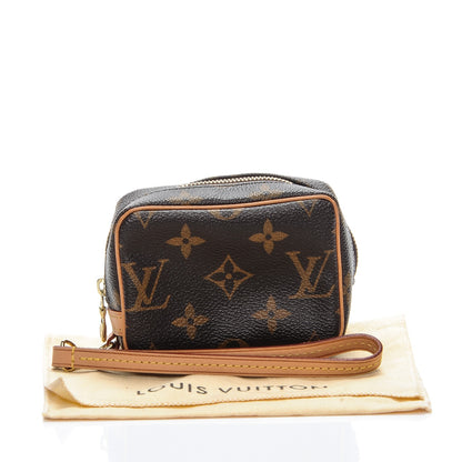 Louis Vuitton Monogram Wapity 8 of 8