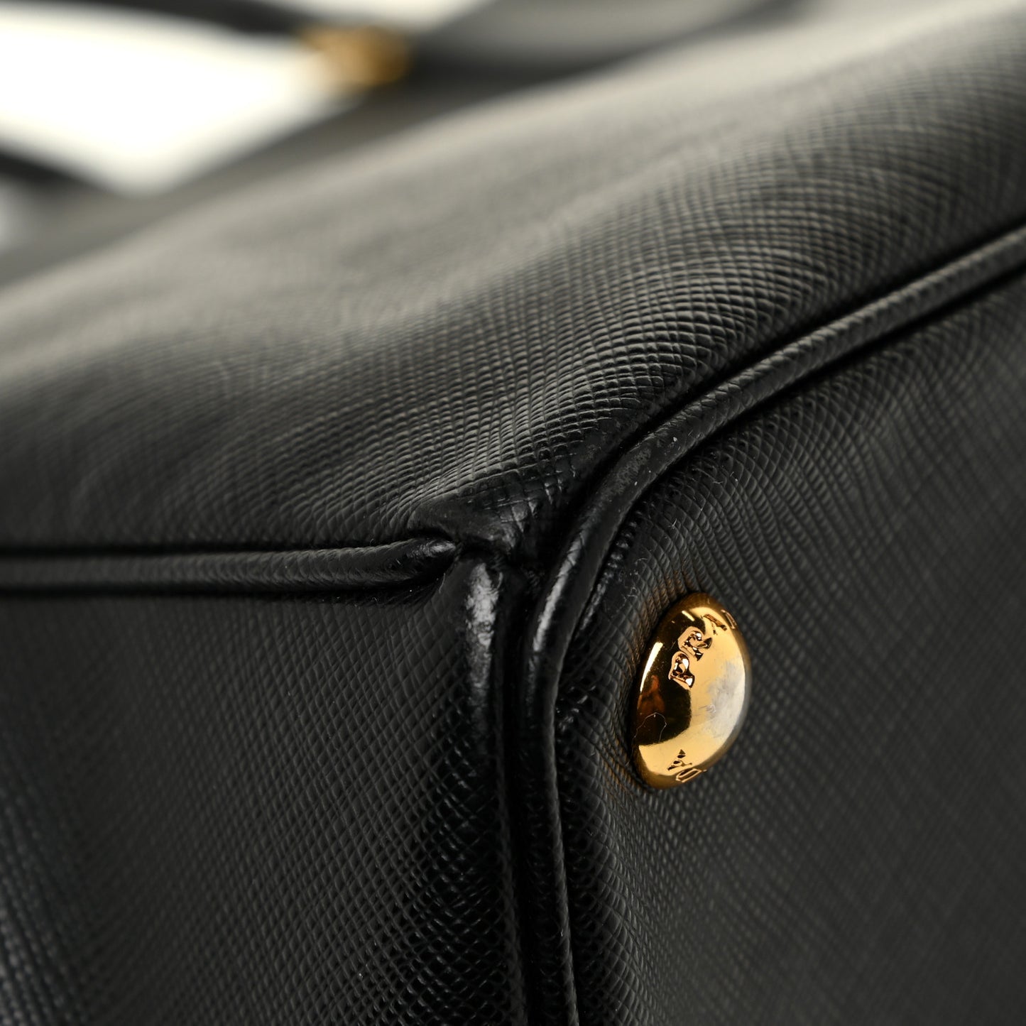 Saffiano Large Galleria Double Zip Tote Black