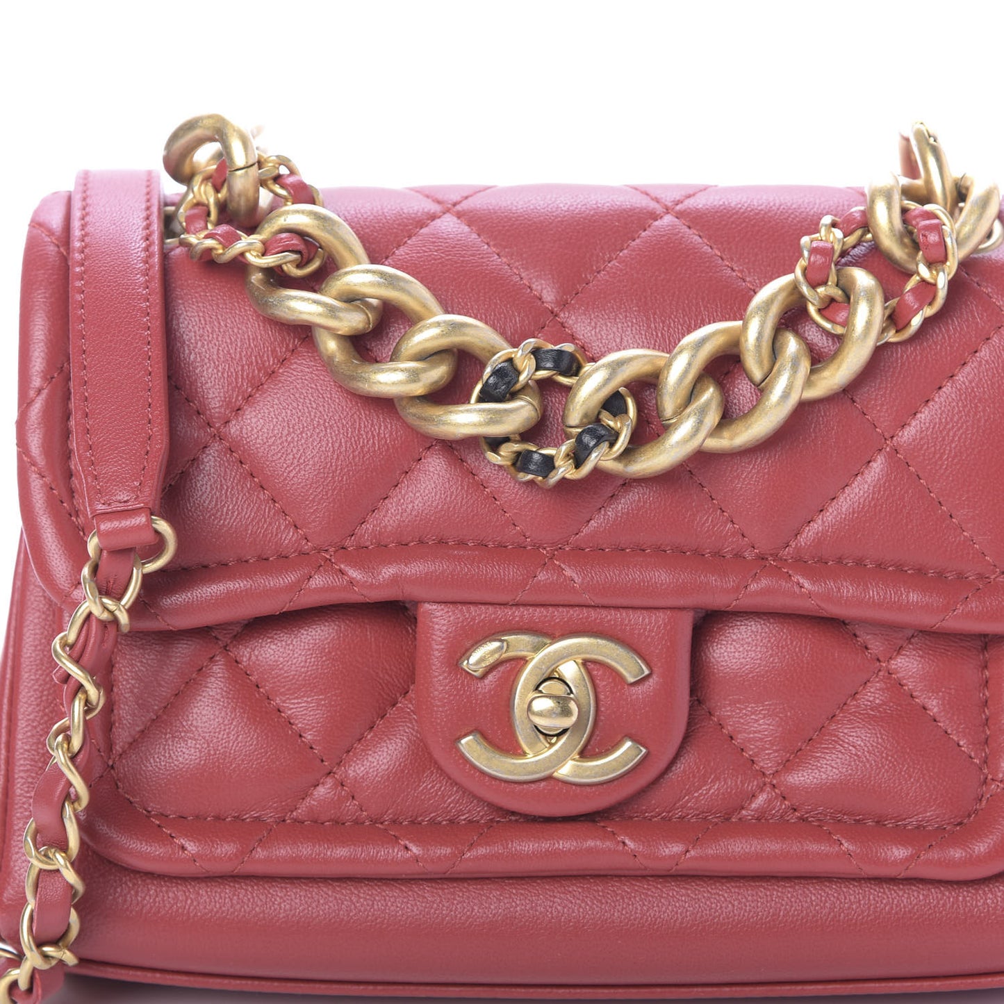Lambskin Quilted Chain Linked In Flap Bag Red