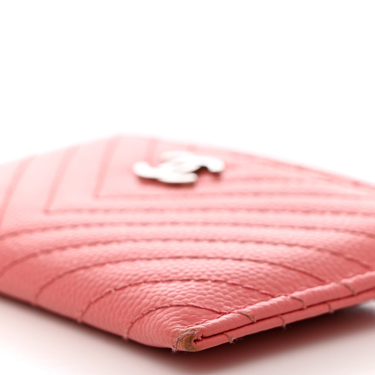 Caviar Chevron Quilted Card Holder Pink