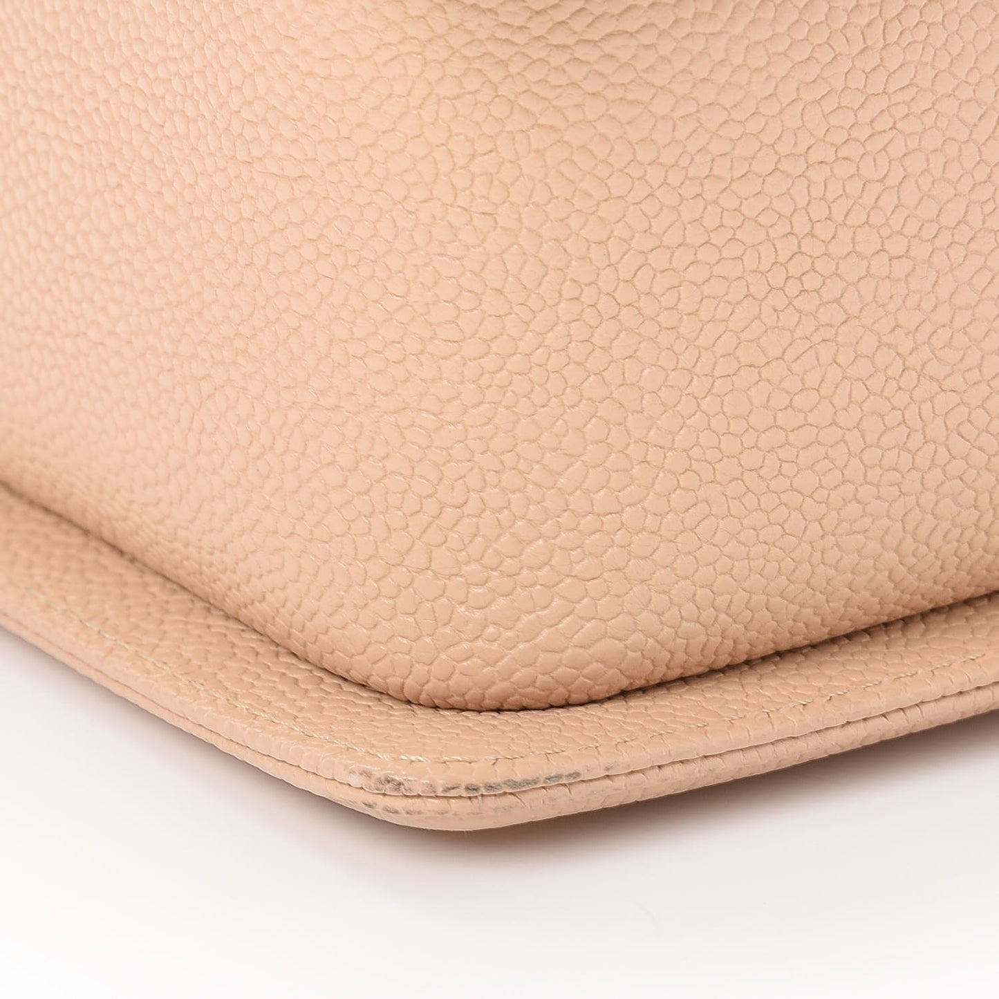 Caviar Quilted New Medium Boy Flap Beige Clair