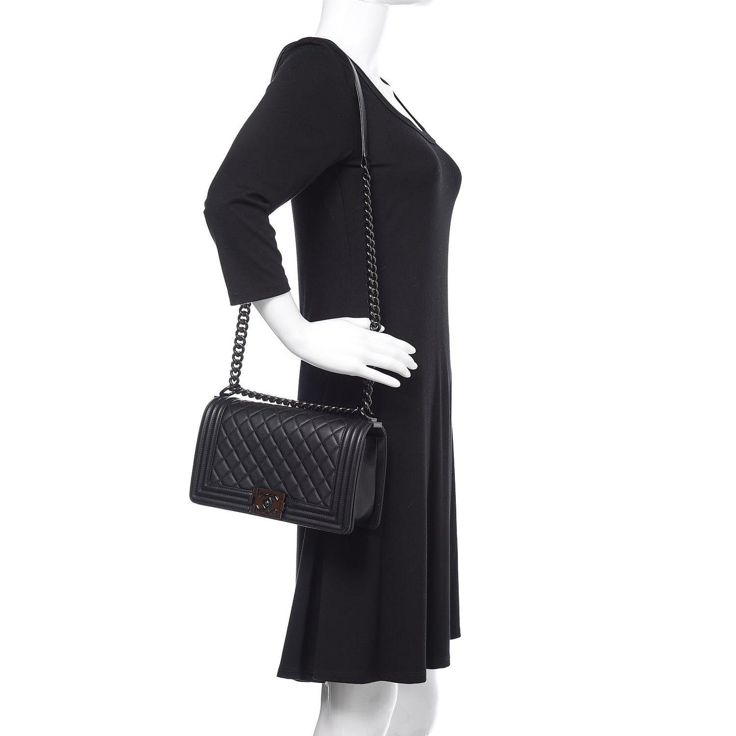 Calfskin Quilted Medium Boy Flap So Black