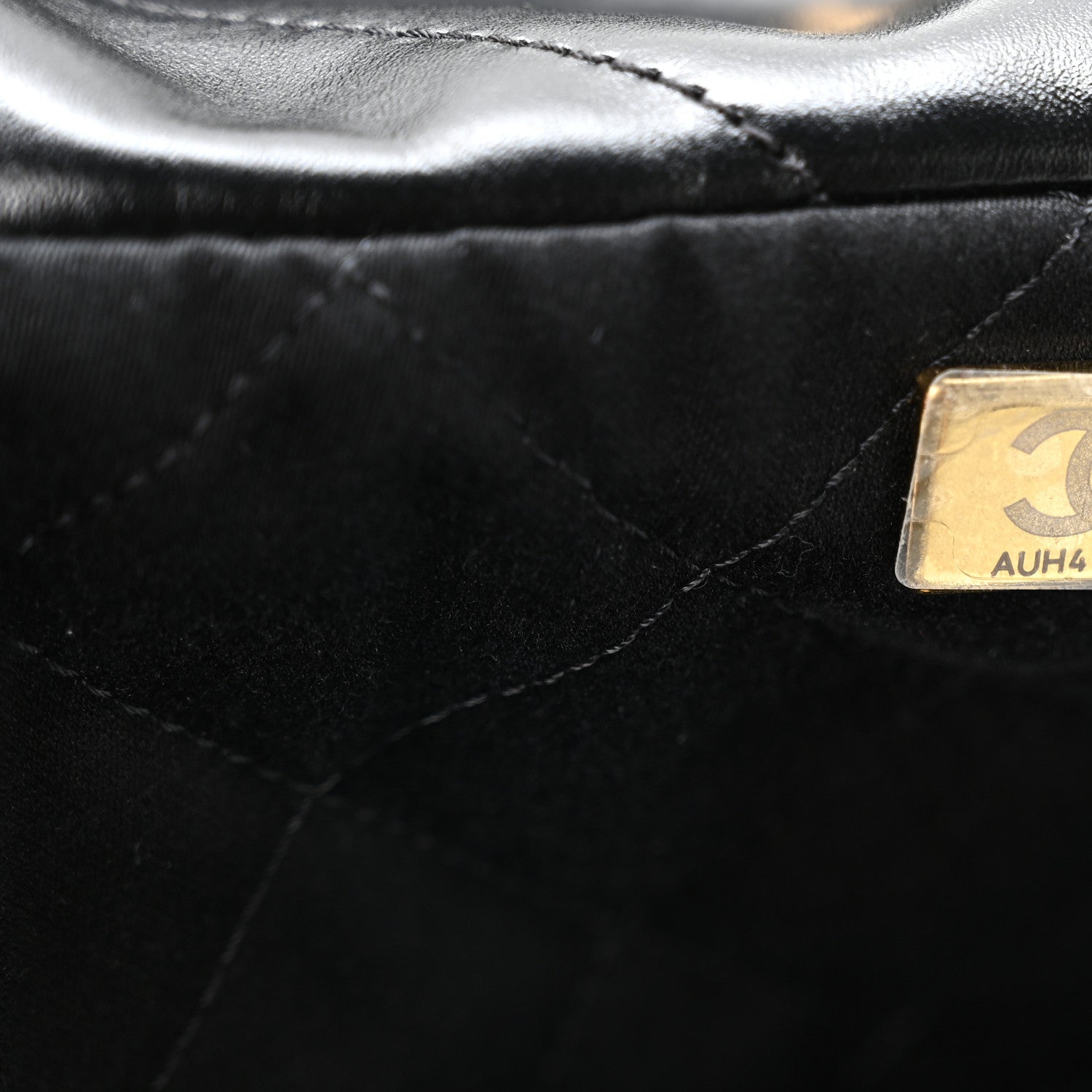 Chanel Shiny Calfskin Quilted Small Chanel 22 Black 15 of 21