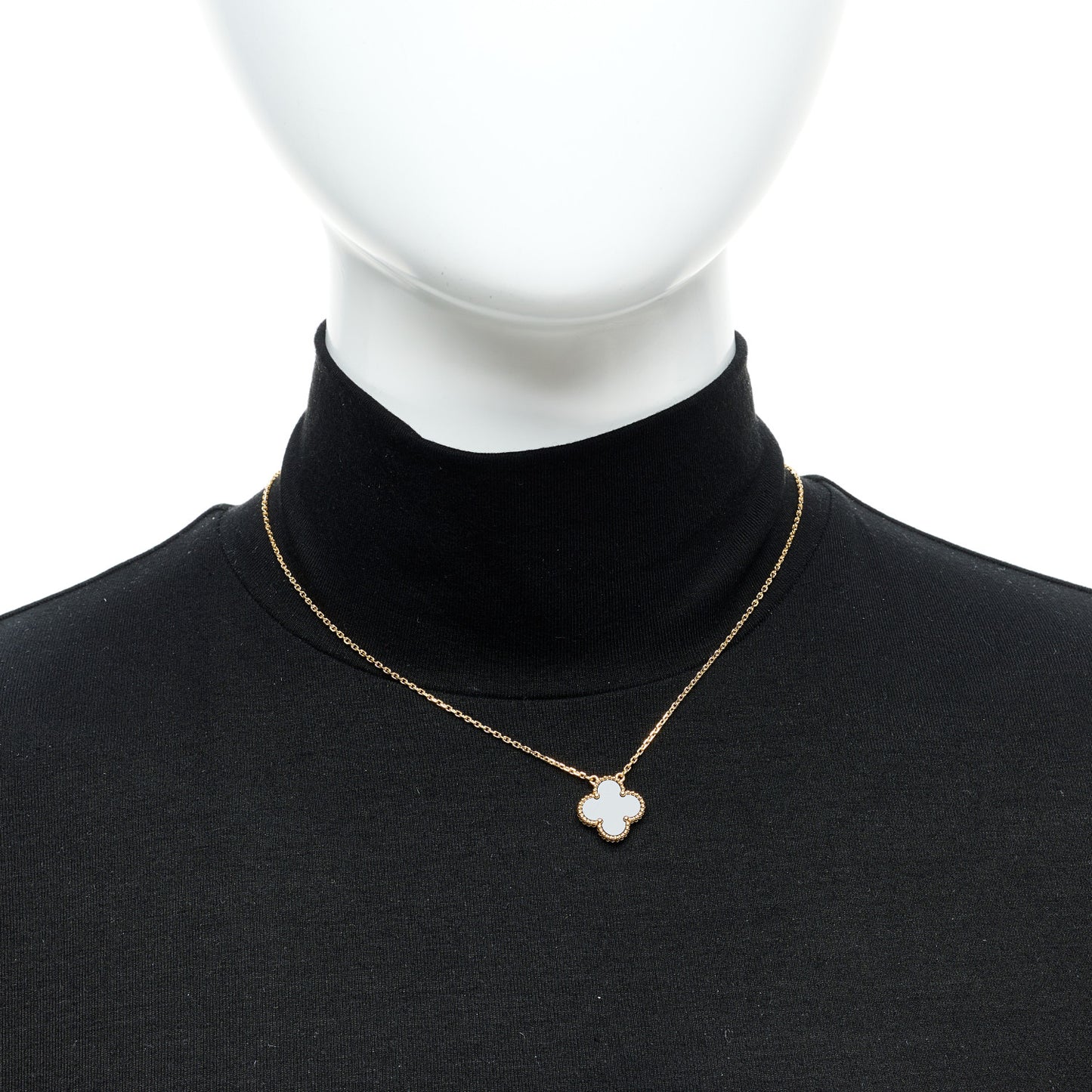 18K Yellow Gold Black Onyx Vintage Alhambra Pendant Necklace