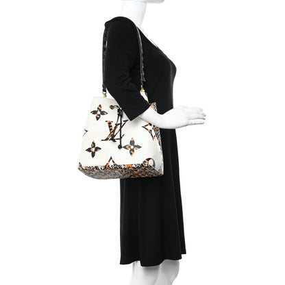 Louis Vuitton Monogram Giant Jungle NéoNoé Ivory 2 of 9