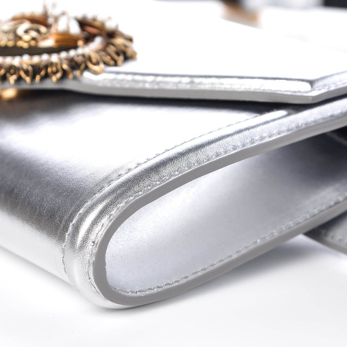 Metallic Agnello Vitello Devotion Belt Bag Silver