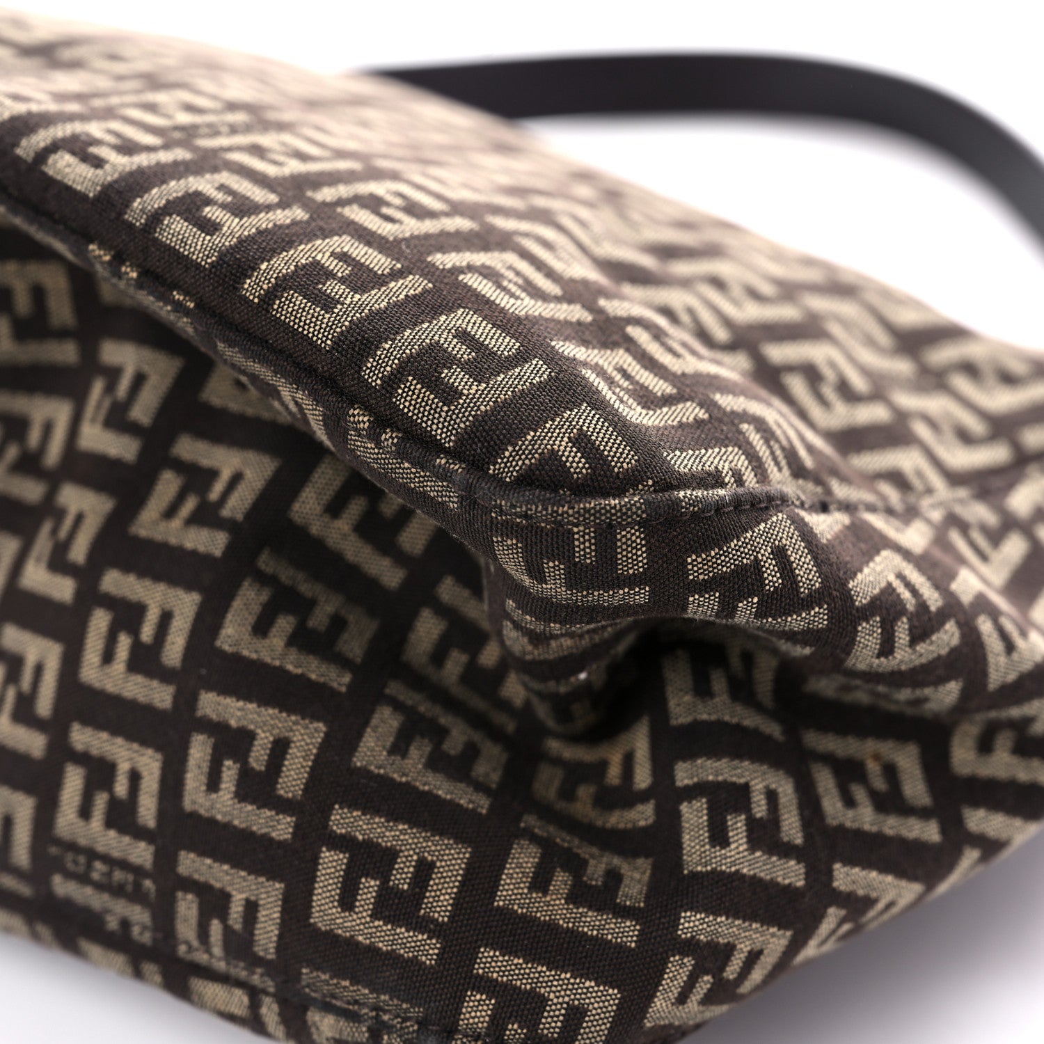 Fendi Zucchino Vitello Mama Baguette Testa di Moro Beige 9 of 17