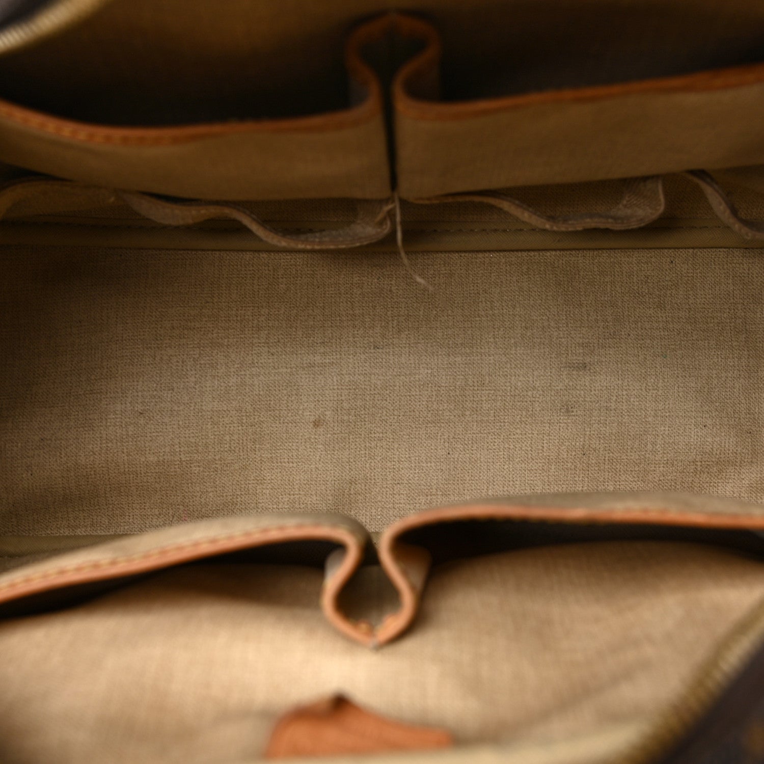 Louis Vuitton Monogram Deauville 5 of 9