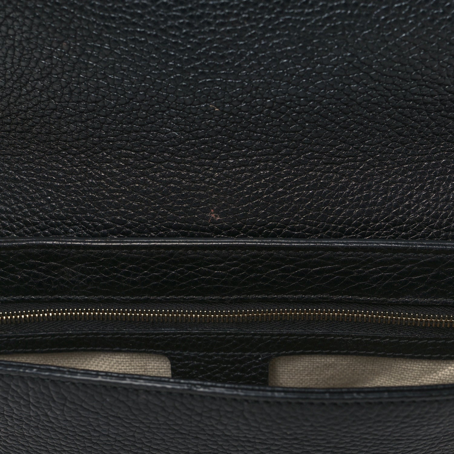 Gucci Pebbled Calfskin Medium Soho Flap Crossbody Black 7 of 9