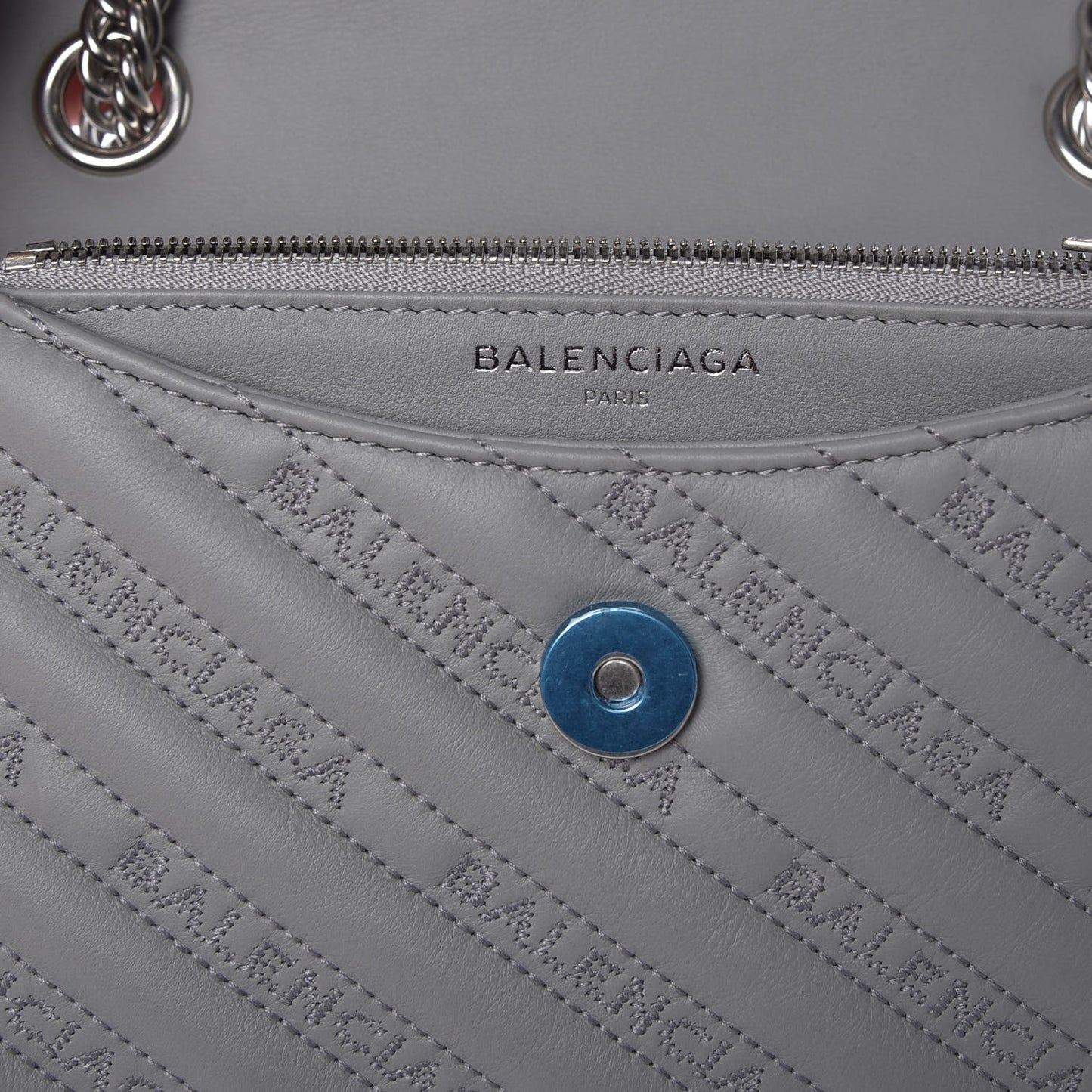 Calfskin Logo Matelasse S BB Round Shoulder Bag Gris Haussmannien