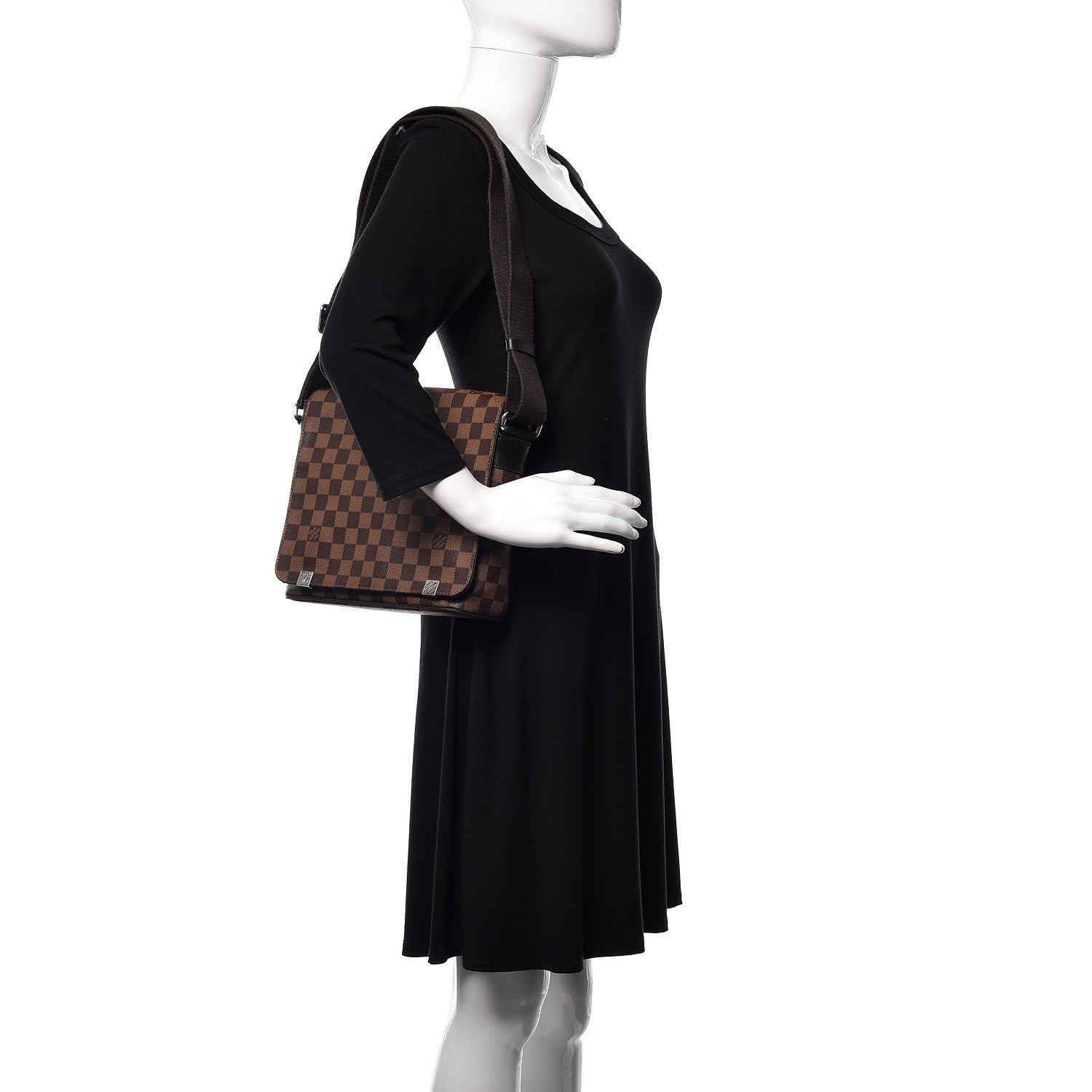 Louis Vuitton Damier Ebene District PM 2 of 11