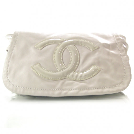 Leather Modern Chain Flap White
