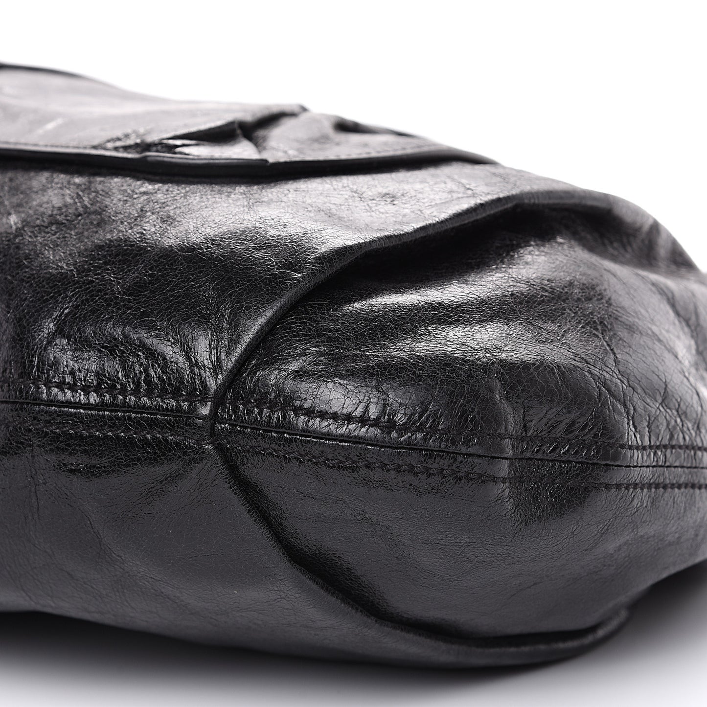 Vitello Lux Gathered Hobo Black