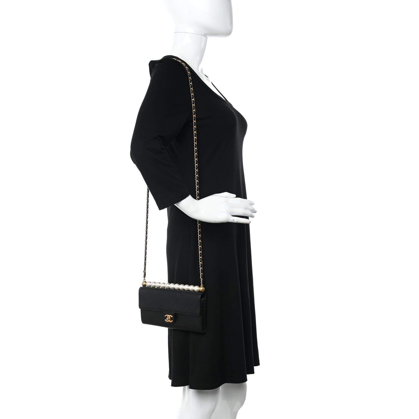 Lambskin Quilted Chic Pearls Clutch With Chain Black