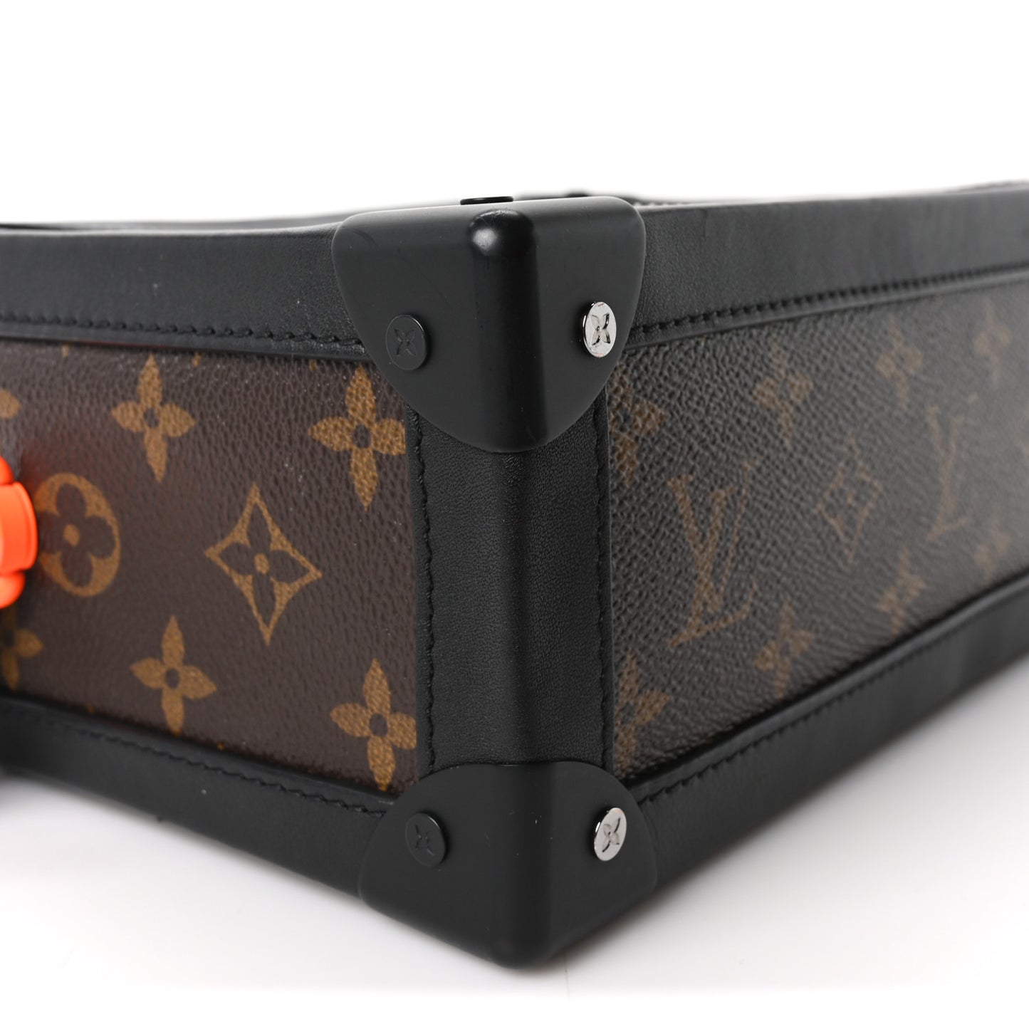 Monogram Solar Ray Soft Trunk
