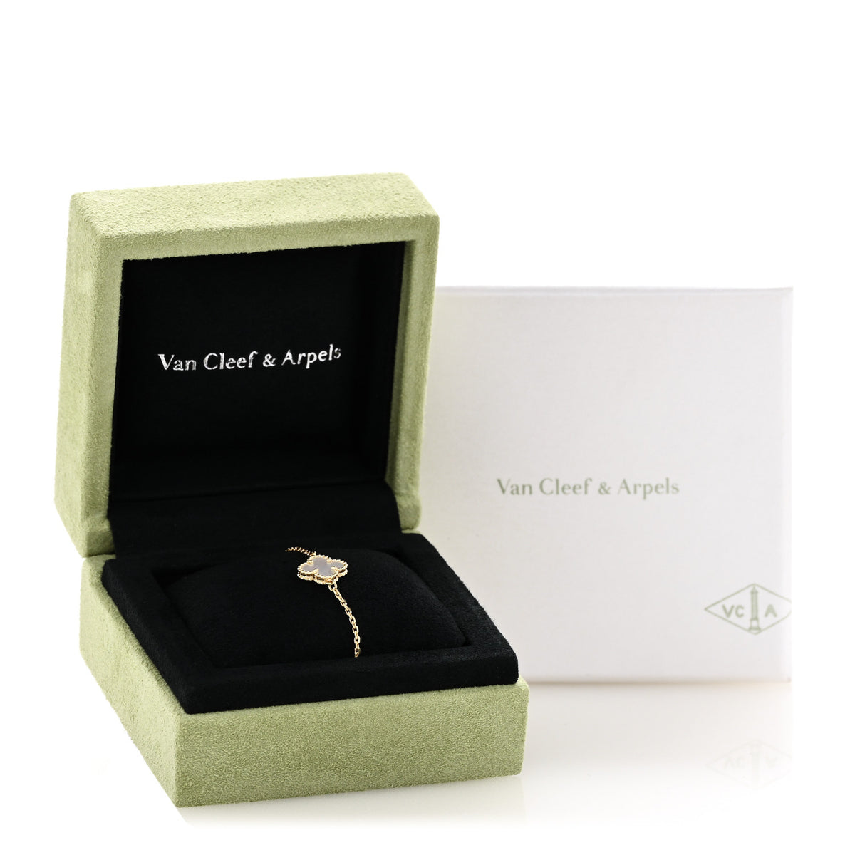 Van Cleef & Arpels 18K Yellow Gold Mother of Pearl Sweet Alhambra Bracelet 5 of 5