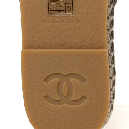 Chanel Denim CC Espadrille Mules 39 White Black 6 of 8