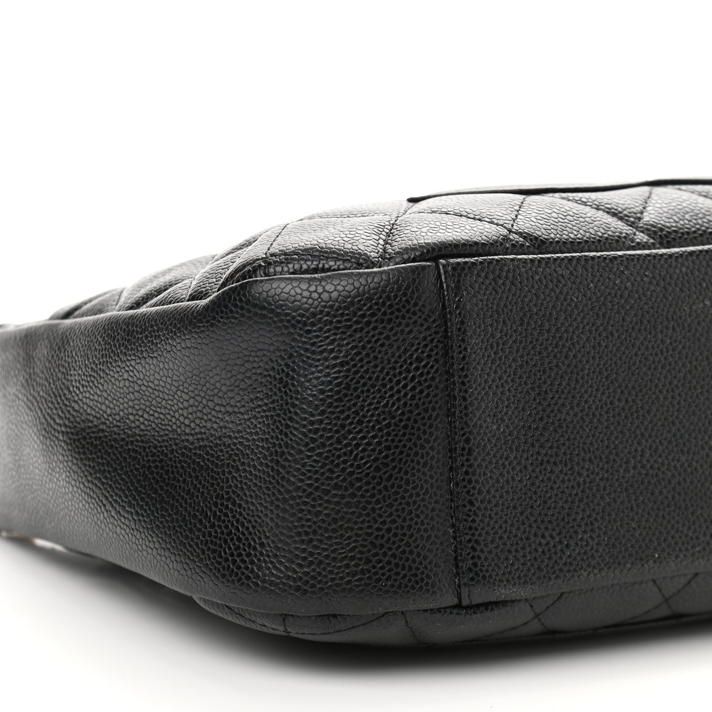 Caviar Quilted Timeless CC Shoulder Bag Black