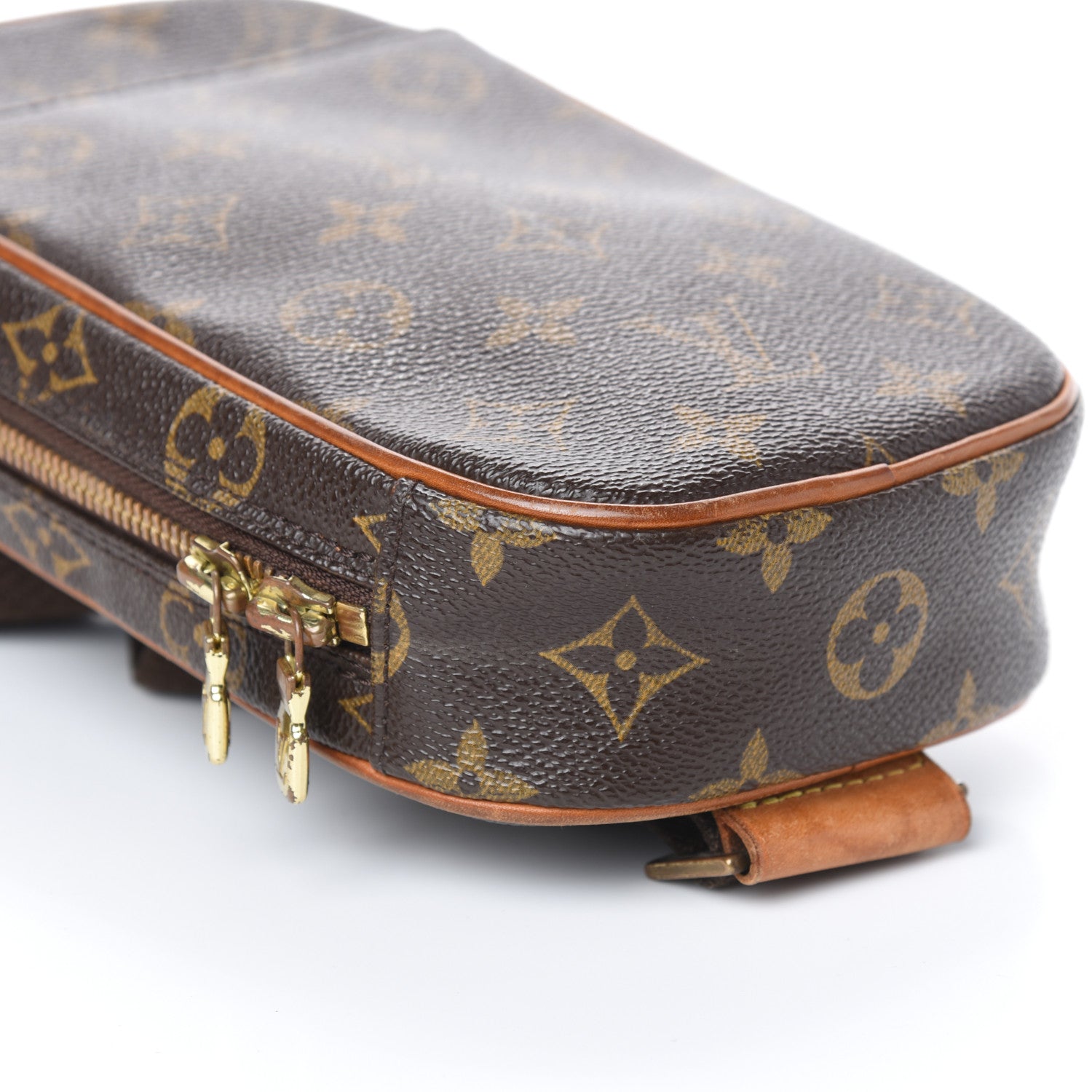 Louis Vuitton Monogram Pochette Gange 9 of 10