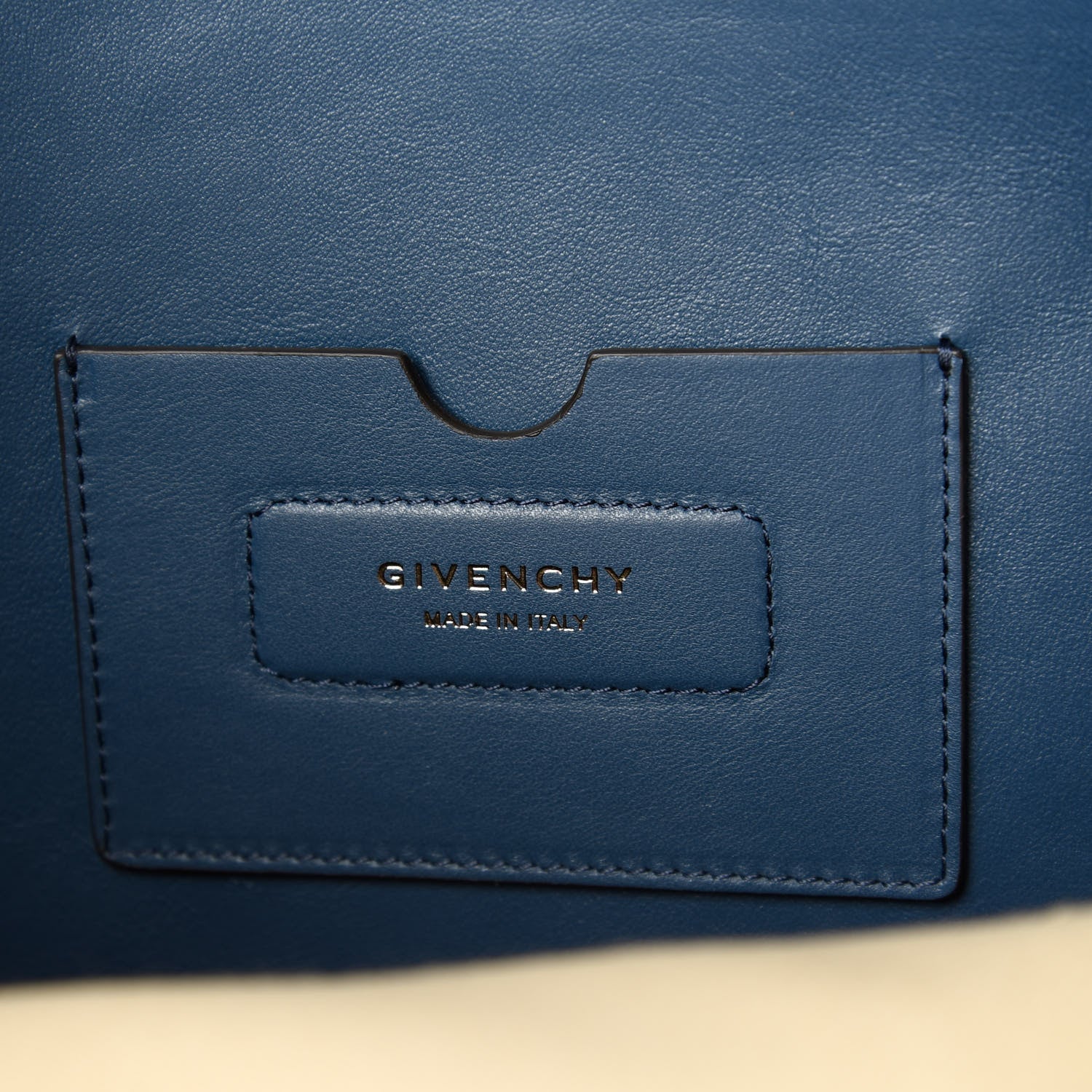 Givenchy Smooth Calfskin Medium Soft Antigona Midnight 8 of 10