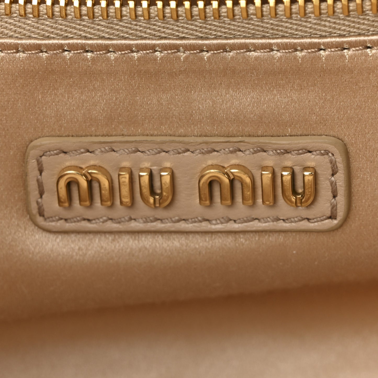 Nappa Matelasse Large Arcadie Top Handle Bag Sabbia