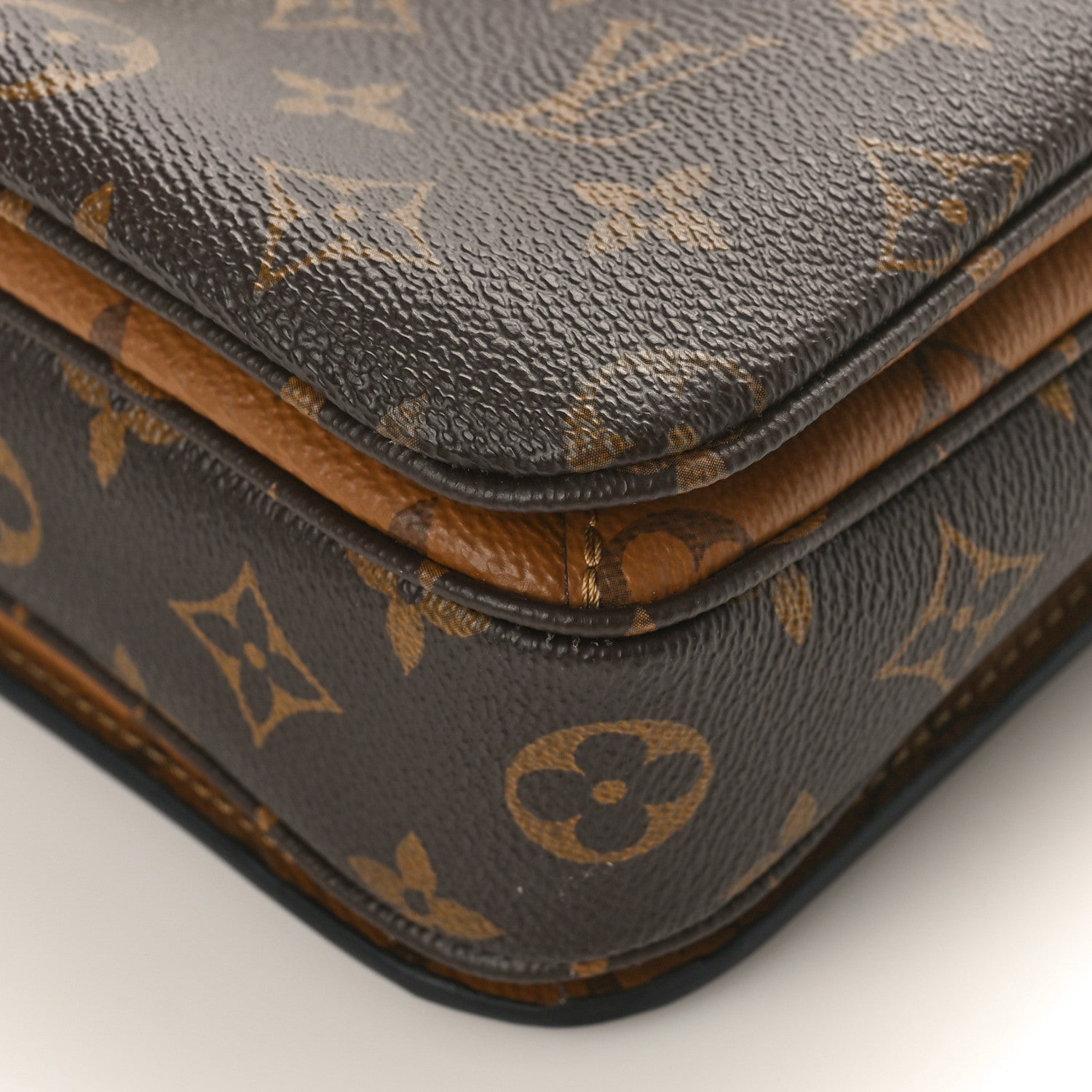 Louis Vuitton Reverse Monogram Pochette Metis 8 of 8