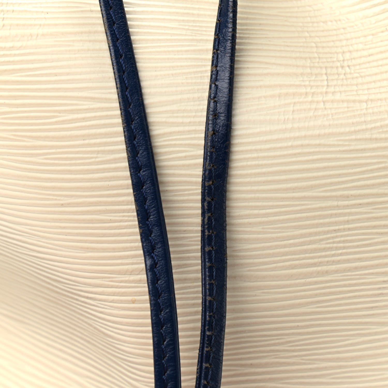 Louis Vuitton Epi Petit Bi-Color Noe Ivory Indigo 7 of 11