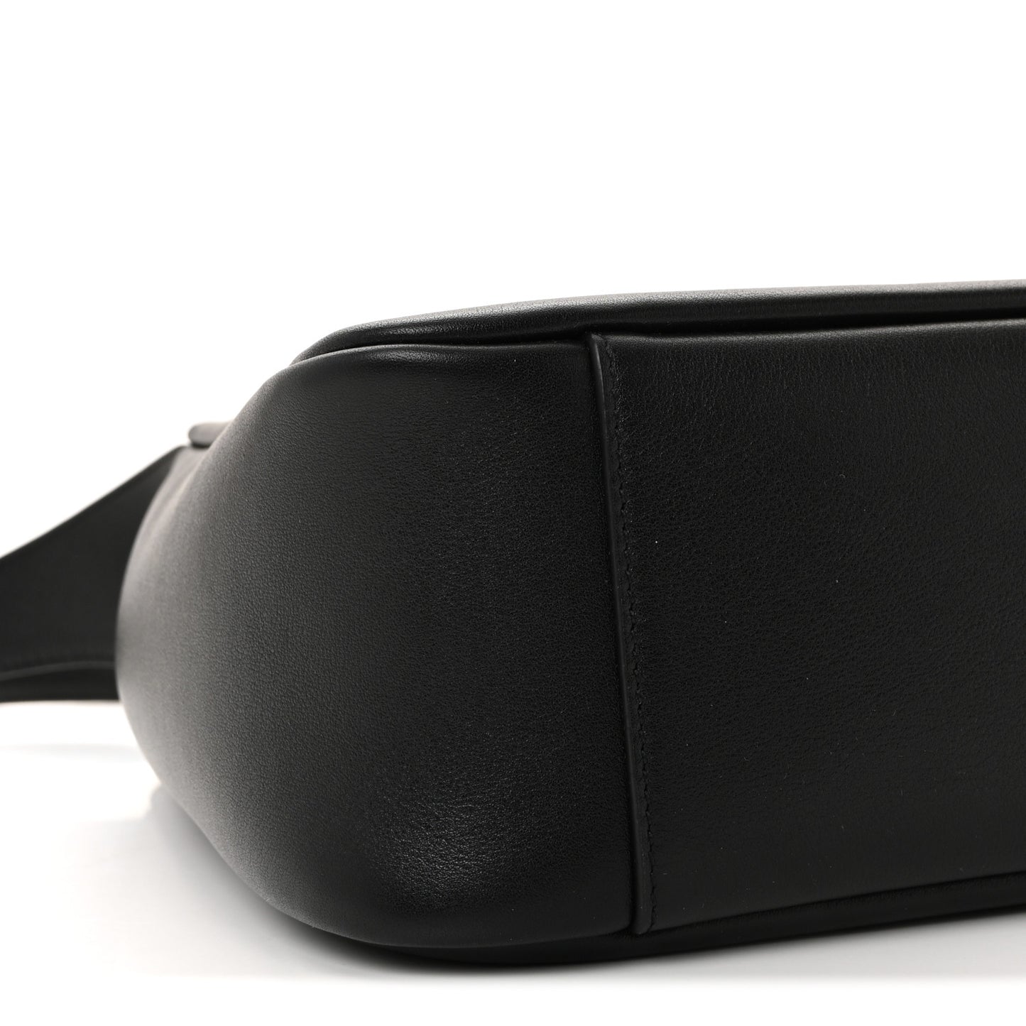 Smooth Calfskin Small Le 5 A 7 Soft Hobo Black