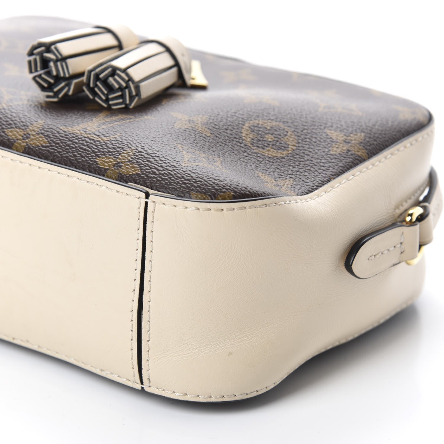 Louis Vuitton Monogram Saintonge Creme 7 of 10