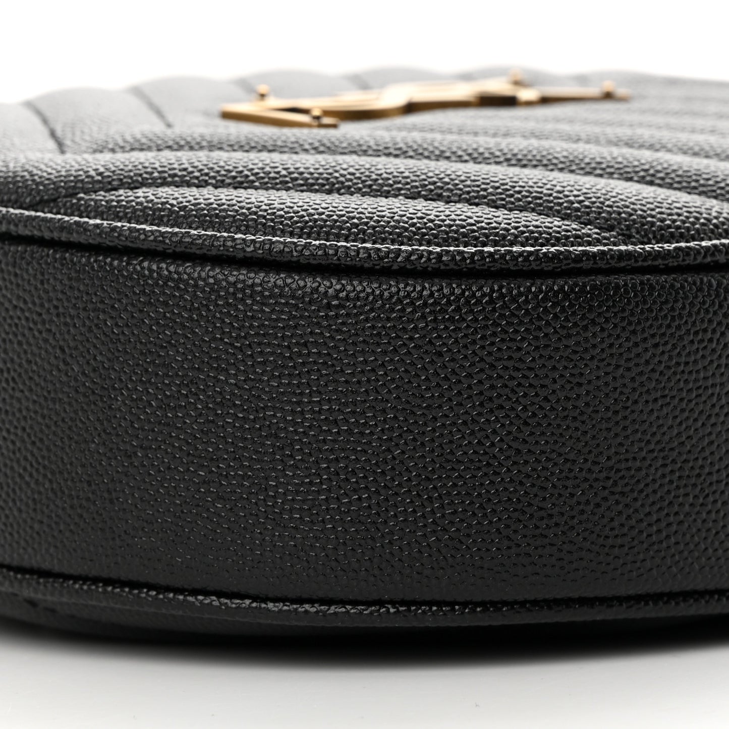 Grain De Poudre Matelasse Chevron Quilted Round Vinyle Camera Bag Black