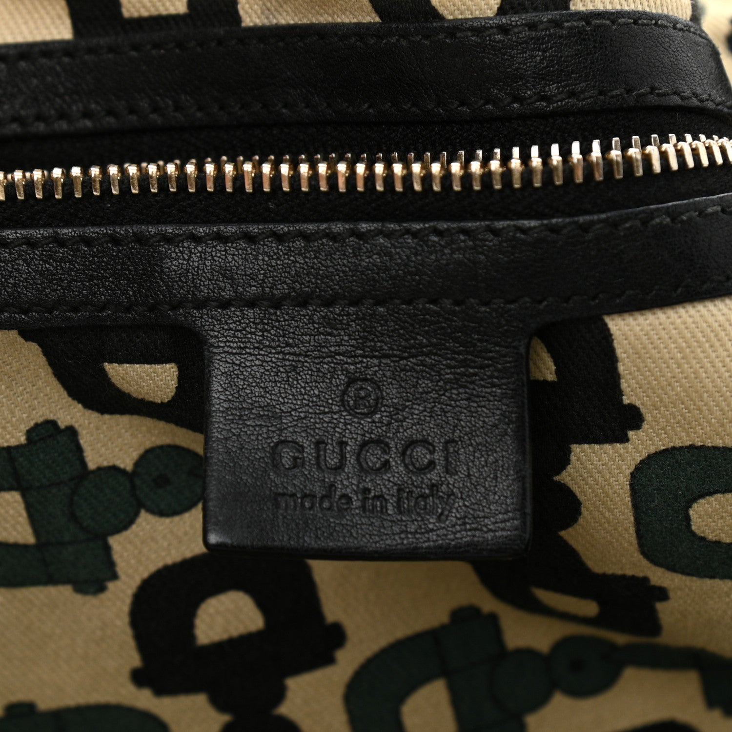 Gucci Guccissima Medium Pelham Shoulder Bag Black 6 of 14