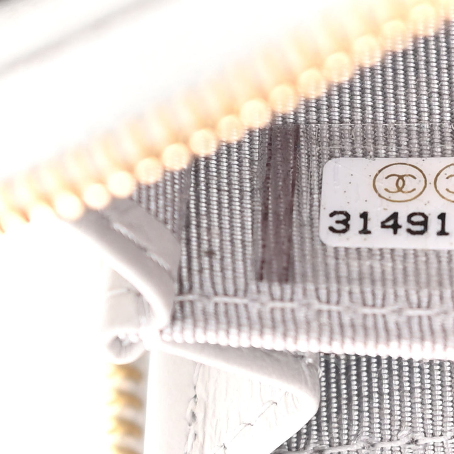 Caviar Quilted Zip Coin Purse Grey