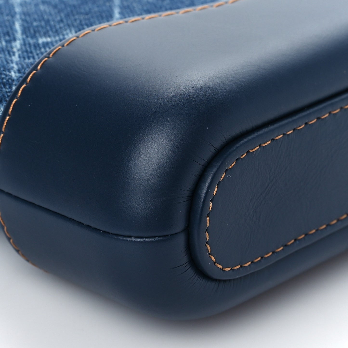 Denim Calfskin Quilted Small Gabrielle Clutch With Chain Blue