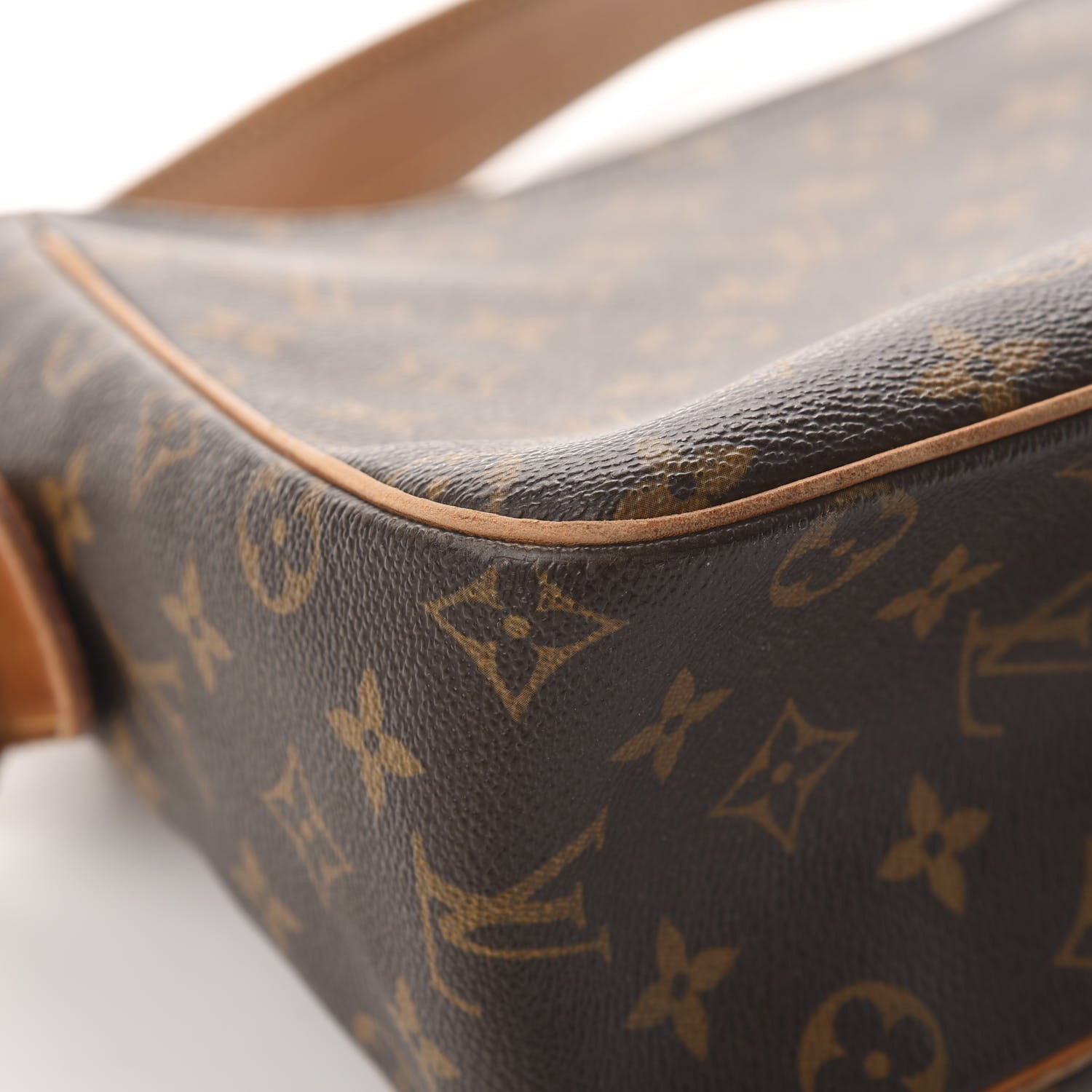 Louis Vuitton Monogram Viva-Cite GM 11 of 14