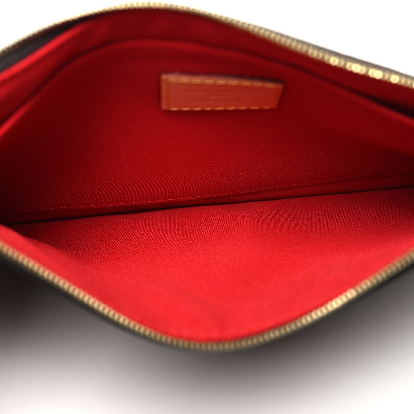 Monogram Carry It