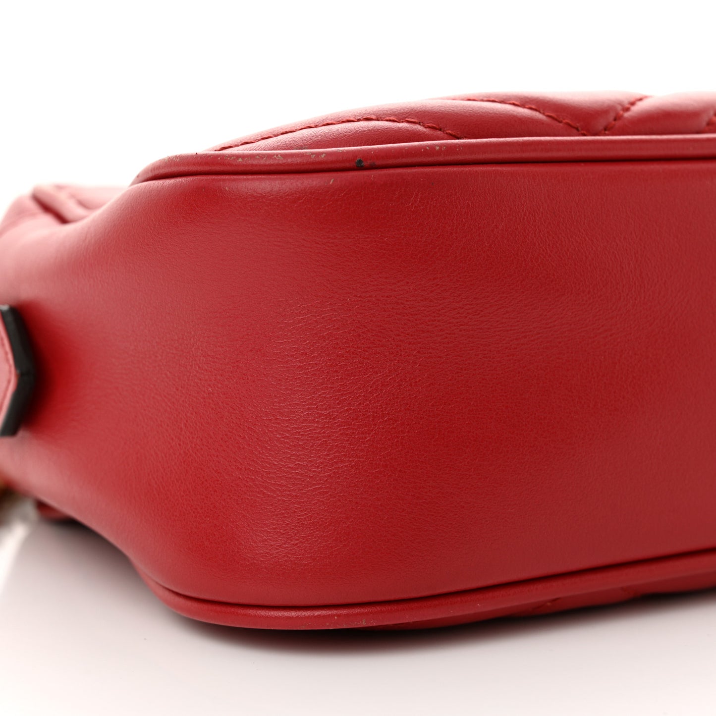 Calfskin Matelasse Small GG Marmont Chain Shoulder Bag Hibiscus Red