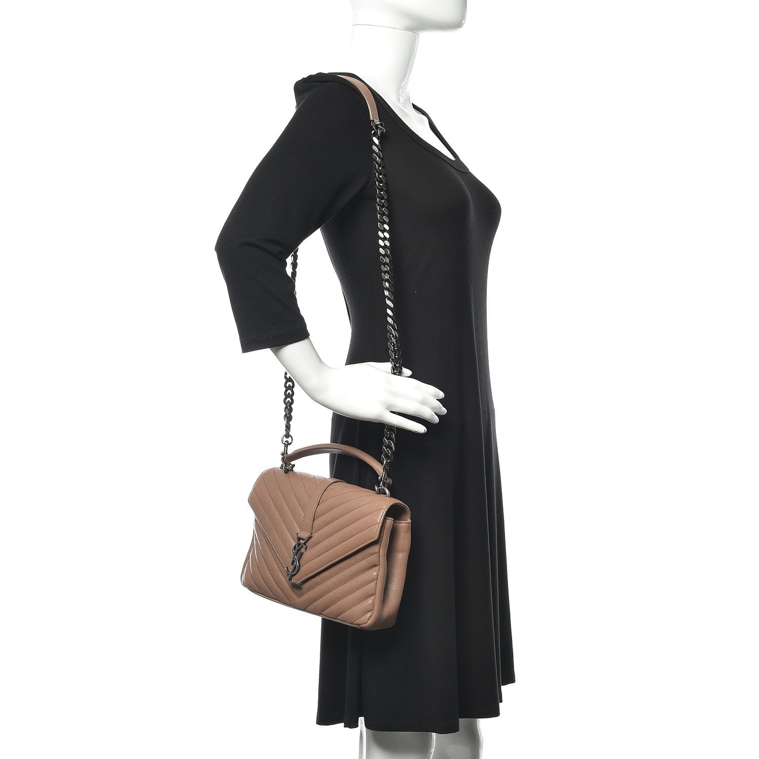 Saint Laurent Sheepskin Matelasse Chevron Monogram Medium College Bag Fard 2 of 12