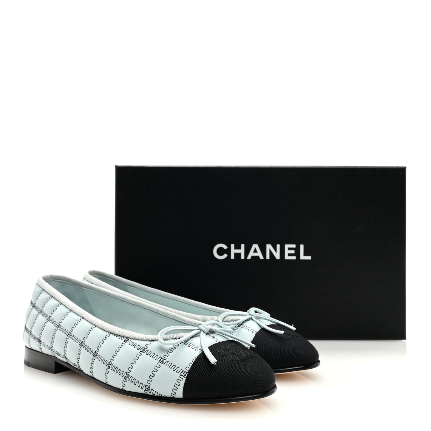 Lambskin Embroidered Grosgrain Cap Toe CC Ballerina Flats 37 Light Blue Black