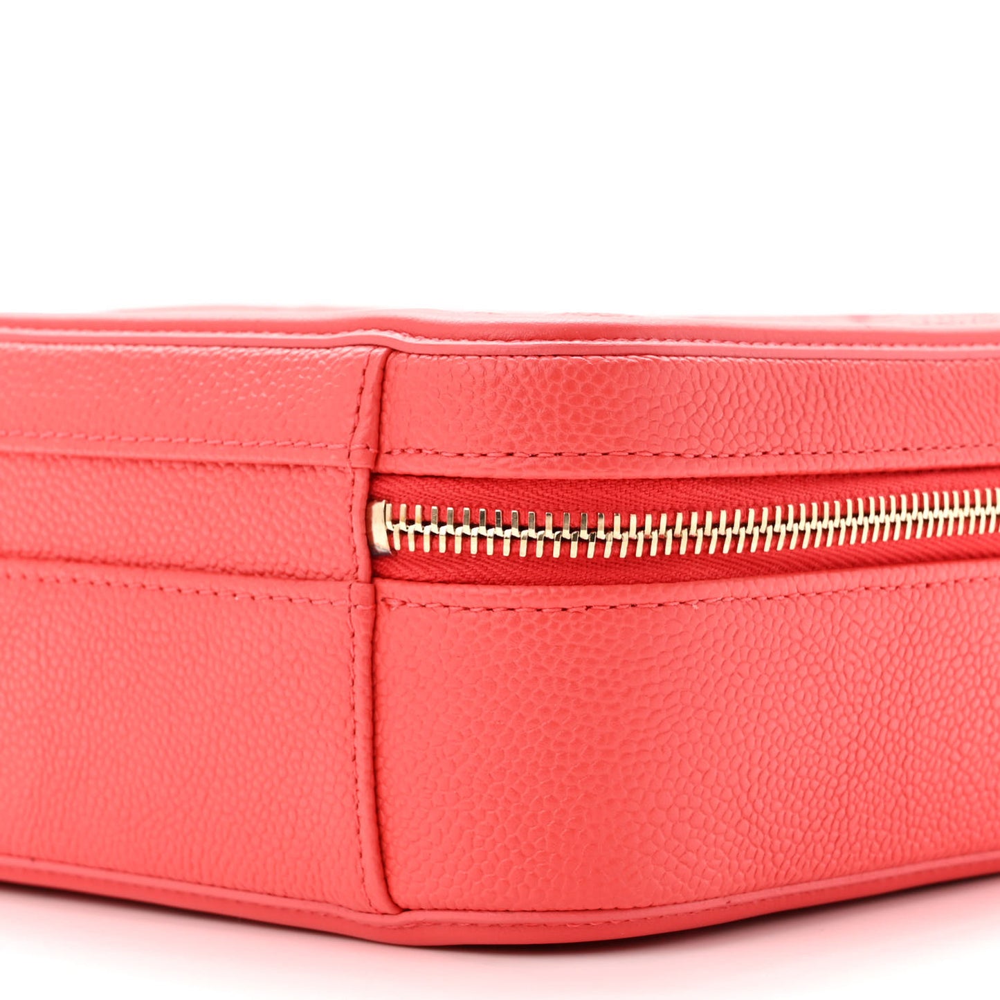 Caviar Quilted Medium CC Filigree Vanity Case Coral