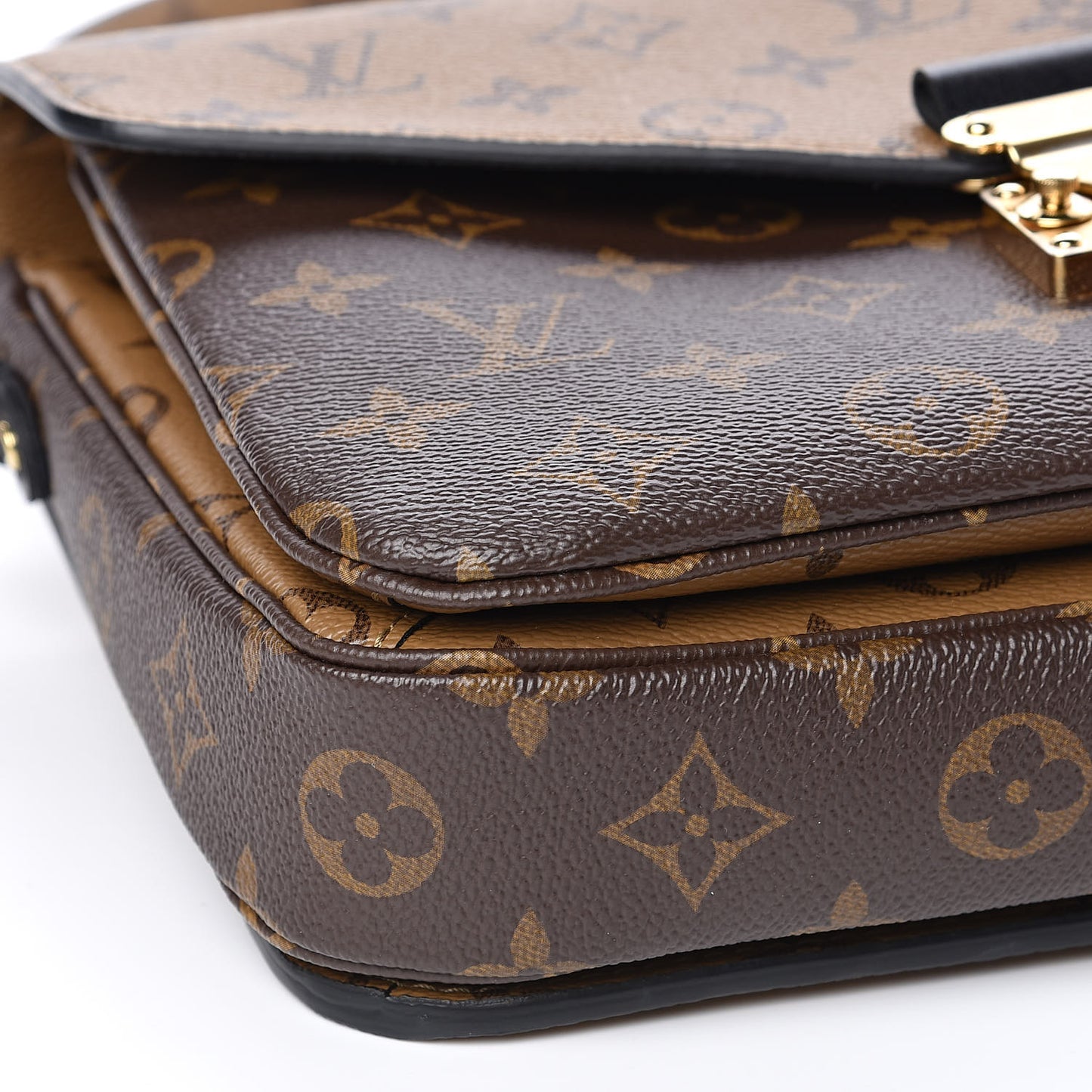 Reverse Monogram Pochette Metis