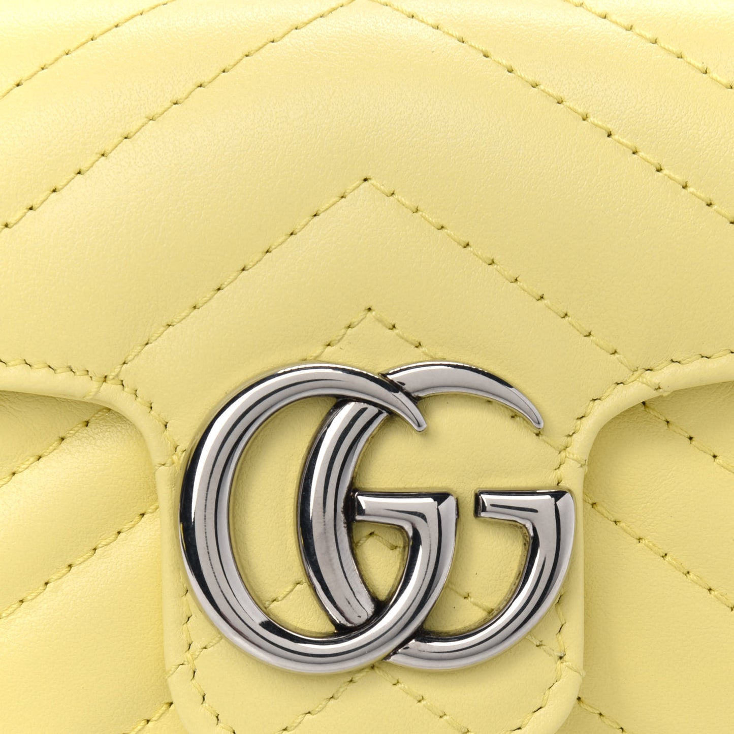 Calfskin Matelasse Super Mini GG Marmont Shoulder Bag Banana