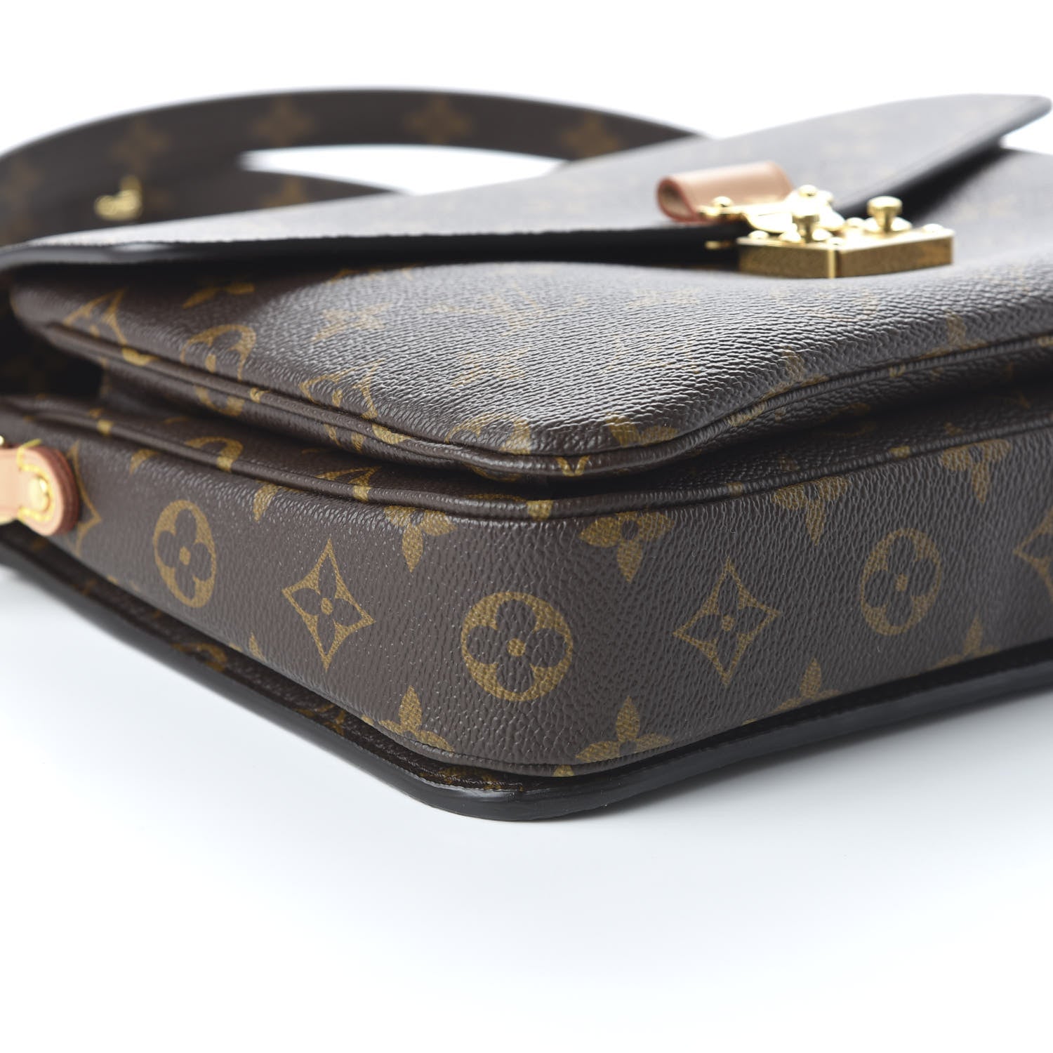 Louis Vuitton Monogram Pochette Metis 6 of 10
