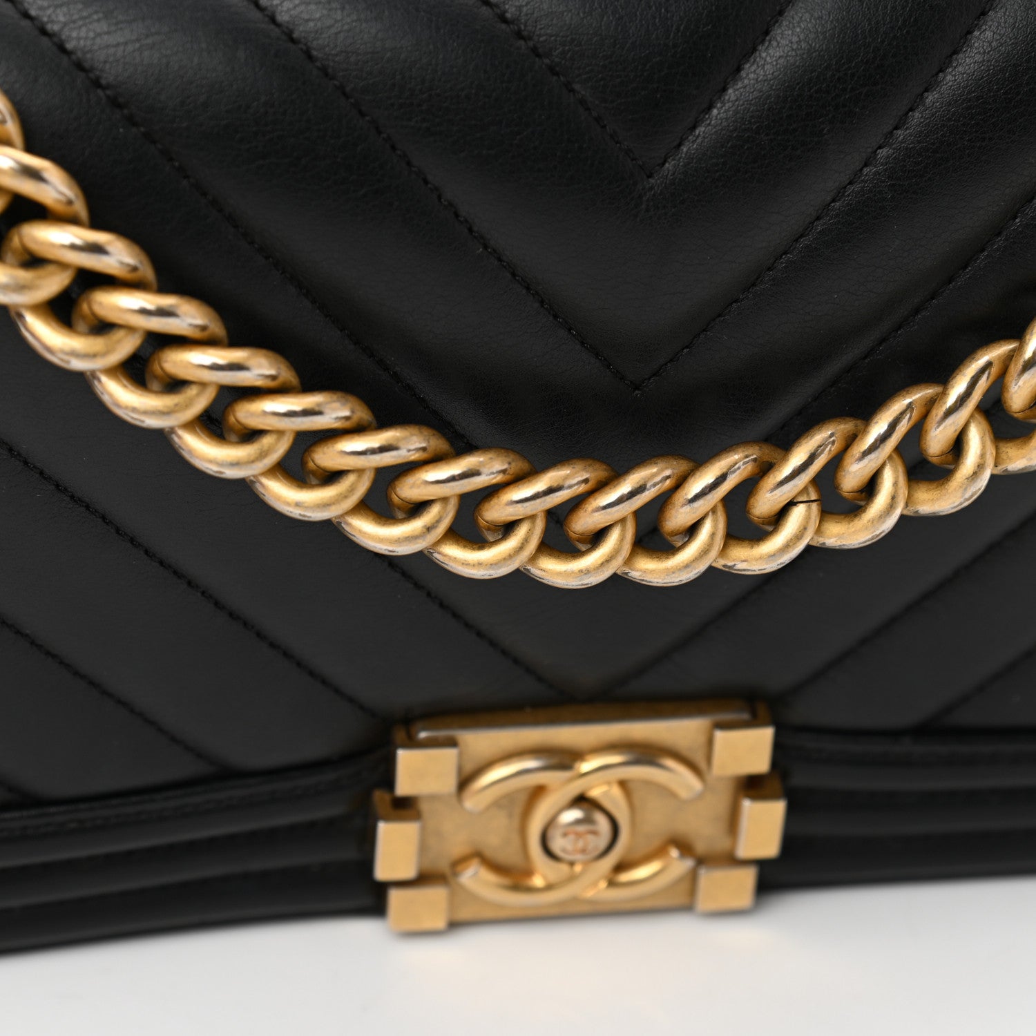 Chanel Lambskin Chevron Quilted Medium Boy Flap Black 25 of 29